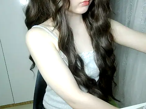 Annabelle-e online show from May 2026 06:03:01 PM