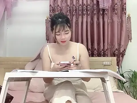 Pony898 online show from November 2025 04:17:02 PM