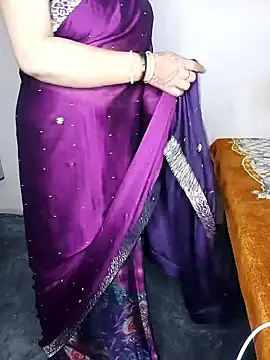 Snapshot of Oh_011 chatting on April 2026 04:10:02 PM Oh 011 online show from April 2026 04:10:02 PM