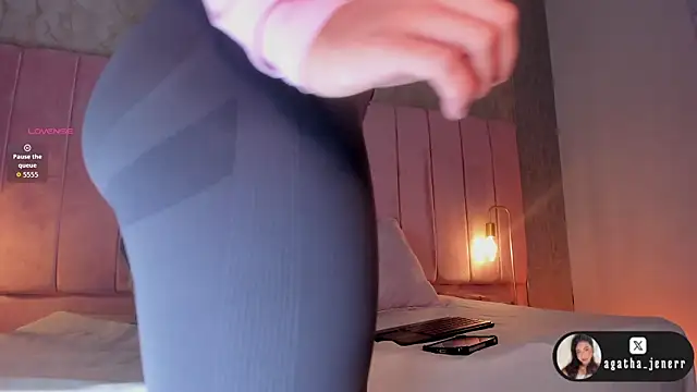 agatha jener online show from February 2026 11:41:01 AM