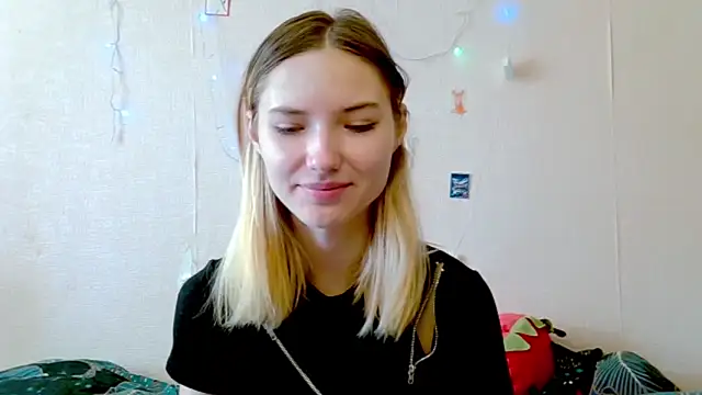 Snapshot of _kikiclark__ chatting on September 2025 09:22:02 AM kikiclark online show from September 2025 09:22:02 AM