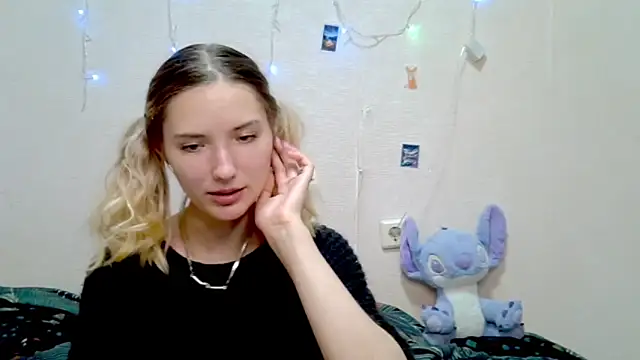 Snapshot of _kikiclark__ chatting on September 2025 08:45:01 PM kikiclark online show from September 2025 08:45:01 PM