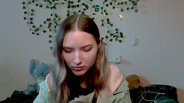 Snapshot of _kikiclark__ chatting on October 2025 01:10:02 PM kikiclark online show from October 2025 01:10:02 PM