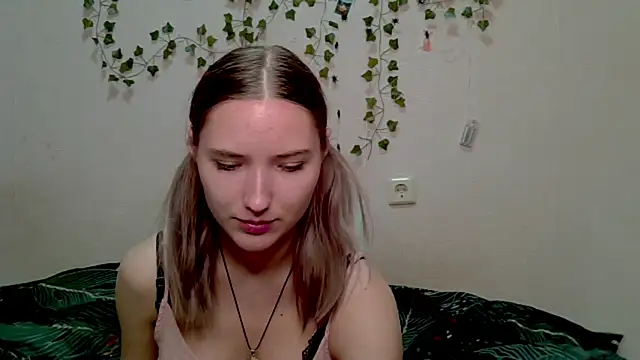 Snapshot of _kikiclark__ chatting on October 2025 04:46:01 PM kikiclark online show from October 2025 04:46:01 PM