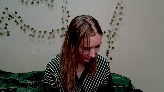 Snapshot of _kikiclark__ chatting on November 2025 06:19:02 PM kikiclark online show from November 2025 06:19:02 PM