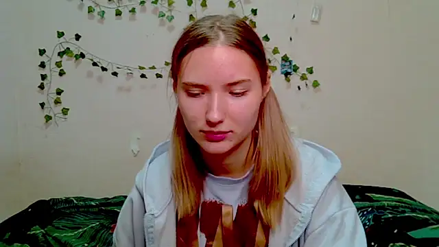 Snapshot of _kikiclark__ chatting on November 2025 08:55:01 PM kikiclark online show from November 2025 08:55:01 PM