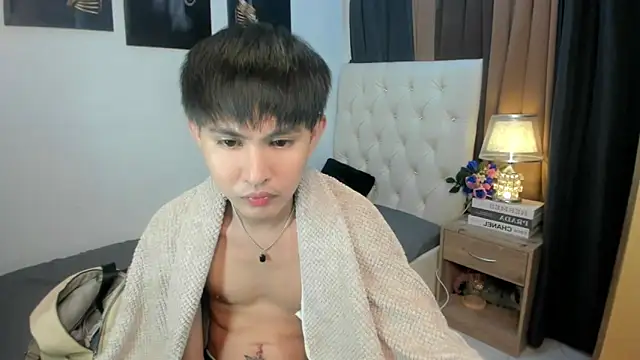 xxxhugecocktwinkxxx online show from January 2026 07:00:01 AM