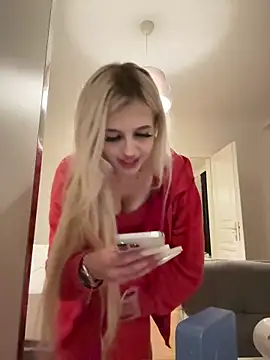 Steffi Snowbunny online show from December 2025 03:32:02 PM