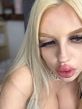 Steffi Snowbunny online show from April 2026 07:58:02 PM