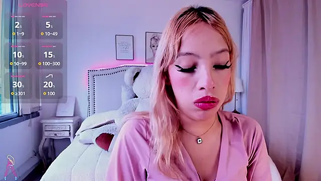 Snapshot of Mayajhons chatting on November 2025 01:49:02 PM Mayajhons online show from November 2025 01:49:02 PM