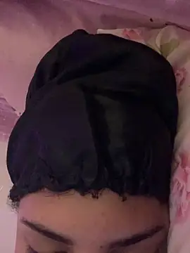 luluzinhax online show from February 2026 11:58:01 AM