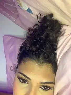 luluzinhax online show from February 2026 03:15:01 AM