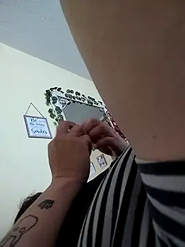 denissebombon online show from April 2026 10:56:02 PM