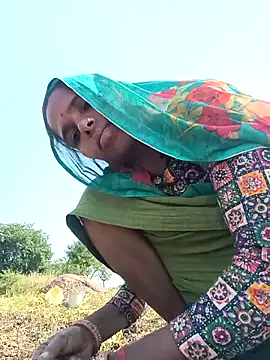 Hot-honi online show from October 2025 03:49:02 AM