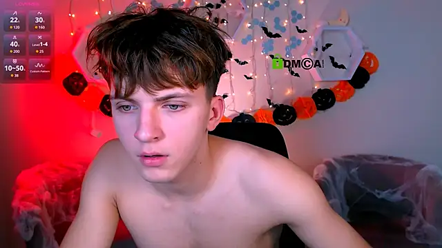 travis wolf  online show from October 2025 06:52:02 PM