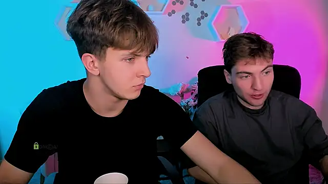 travis wolf  online show from December 2025 07:55:01 PM