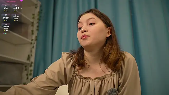 Ruminelle online show from November 2025 12:39:02 PM