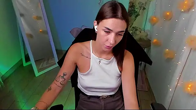 Bella Night4 online show from July 2026 12:18:02 PM