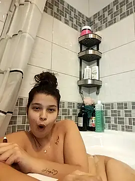 Snapshot of NicoleHayle chatting on October 2025 07:36:02 PM NicoleHayle online show from October 2025 07:36:02 PM