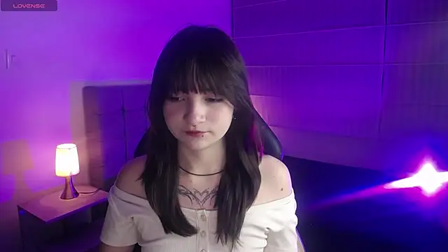  Charlotte Collins  online show from December 2025 02:45:02 PM