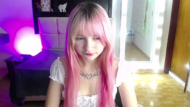  Charlotte Collins  online show from June 2026 04:05:01 PM