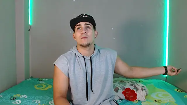 massimo vidal  online show from October 2025 01:47:02 PM