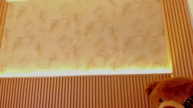 Liss-Reyes online show from April 2026 12:23:01 PM