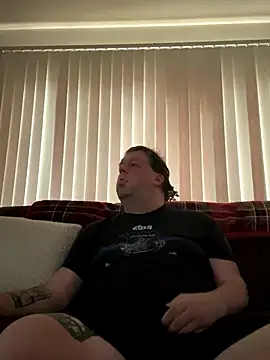 Stephanie1984 online show from November 2025 12:45:02 PM