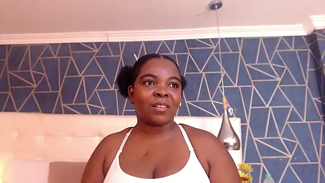 EvaaTayson online show from October 2025 02:37:01 PM