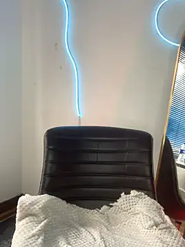 Snapshot of PrettyAshley_ chatting on November 2025 07:41:02 PM PrettyAshley online show from November 2025 07:41:02 PM