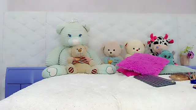 Snapshot of hanna_sweett34 chatting on November 2025 05:13:01 PM hanna sweett34 online show from November 2025 05:13:01 PM