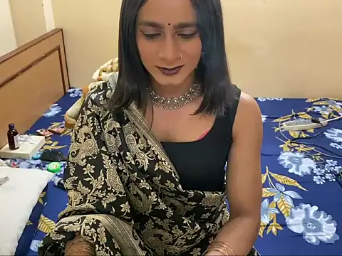 LuvLayla online show from February 2026 08:39:01 PM