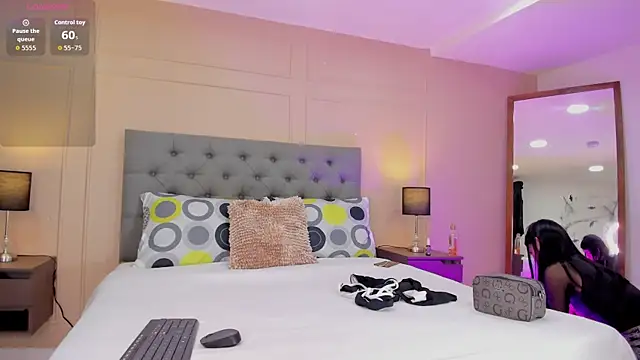 ALICESANDOVAL online show from December 2025 11:30:02 AM