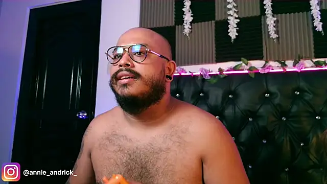  leda swan  online show from March 2026 09:09:02 AM