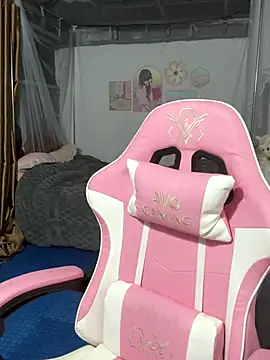 SarahBeii online show from October 2025 03:38:01 AM