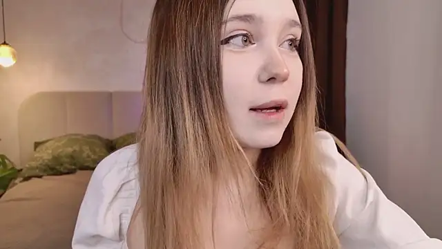 Lina Glow online show from January 2026 06:40:01 AM