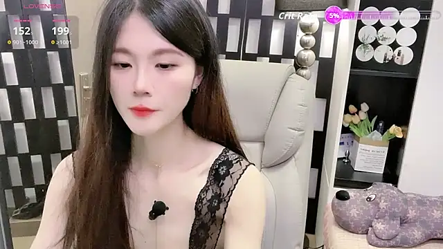 Yueyue-MM online show from April 2026 07:45:01 AM