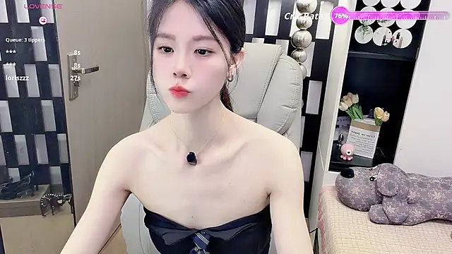 Yueyue-MM online show from June 2026 02:51:01 AM