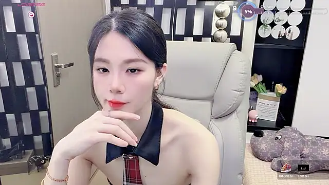 Yueyue-MM online show from June 2026 03:05:02 AM