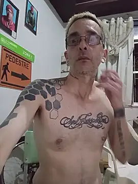 dinho carioca online show from April 2026 04:01:01 AM