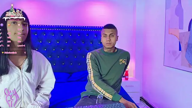 Snapshot of Damian_and_roxanne chatting on December 2025 12:43:01 PM Damian and roxanne online show from December 2025 12:43:01 PM