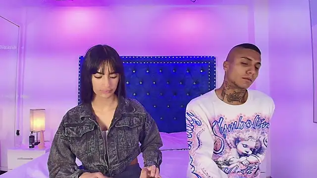 Snapshot of Damian_and_roxanne chatting on February 2026 12:37:02 PM Damian and roxanne online show from February 2026 12:37:02 PM