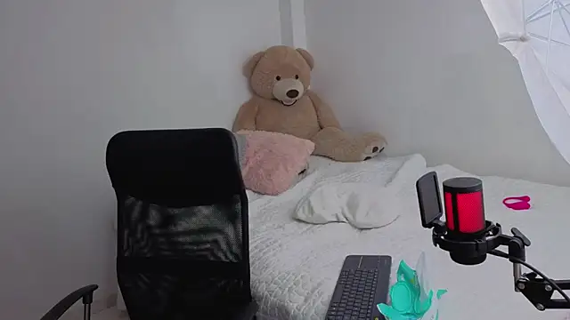 valerihouse online show from February 2026 01:21:01 AM