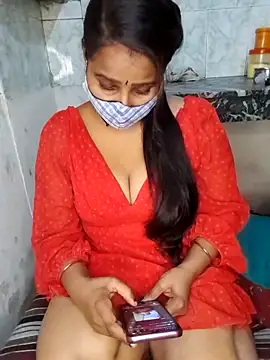 Minu love online show from February 2026 06:17:02 PM