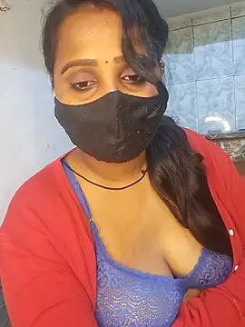 Minu love online show from February 2026 09:02:01 PM