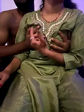 Snapshot of Naughty_couple_live chatting on November 2025 10:38:02 AM Naughty couple live online show from November 2025 10:38:02 AM