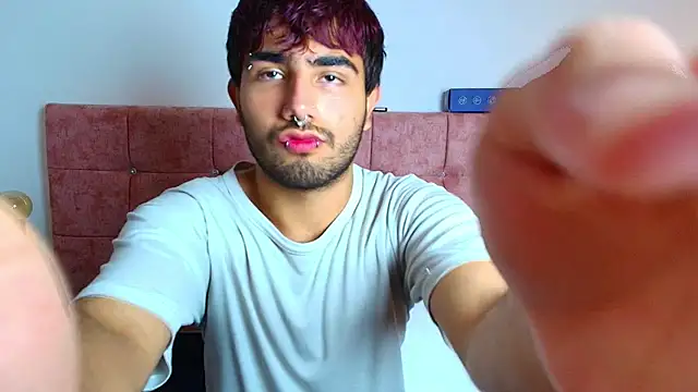 Ares Alpha online show from December 2025 07:00:01 PM