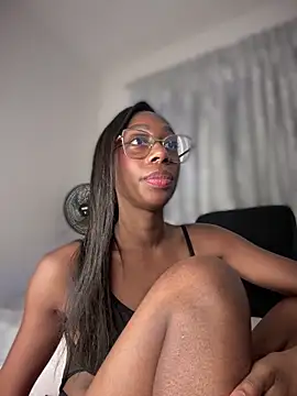 AmyRoss 1 online show from October 2025 12:53:02 PM