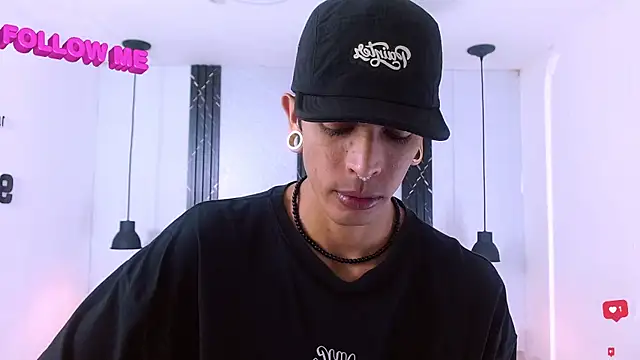 Franvill Trato online show from January 2026 07:40:01 PM