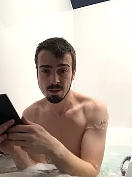 jaycoy22 online show from January 2026 04:00:01 PM